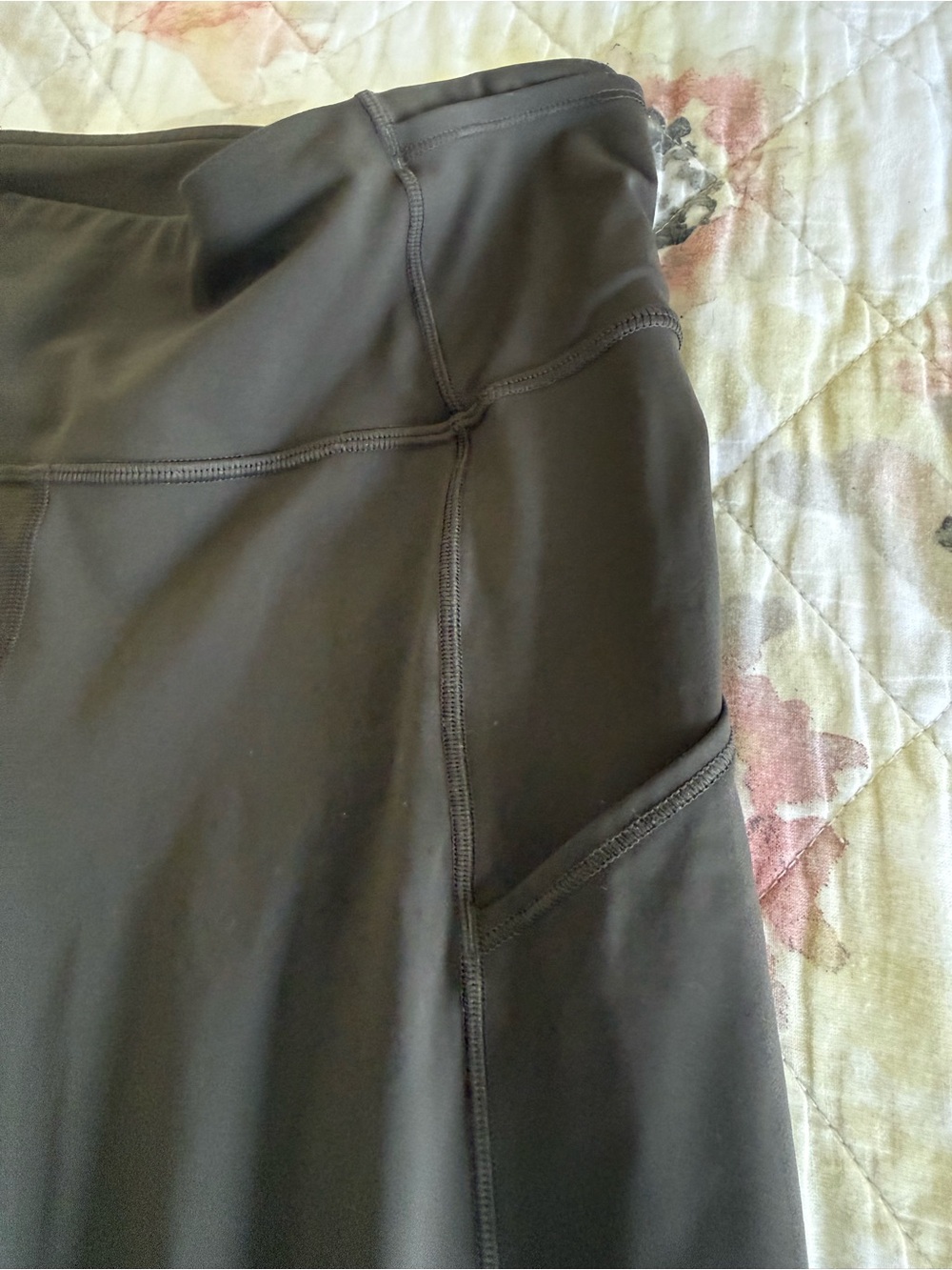 🍋Lululemon Fast & Free High Rise with Pockets 25" in Dark Olive Size 6 - Picture 3 of 5
